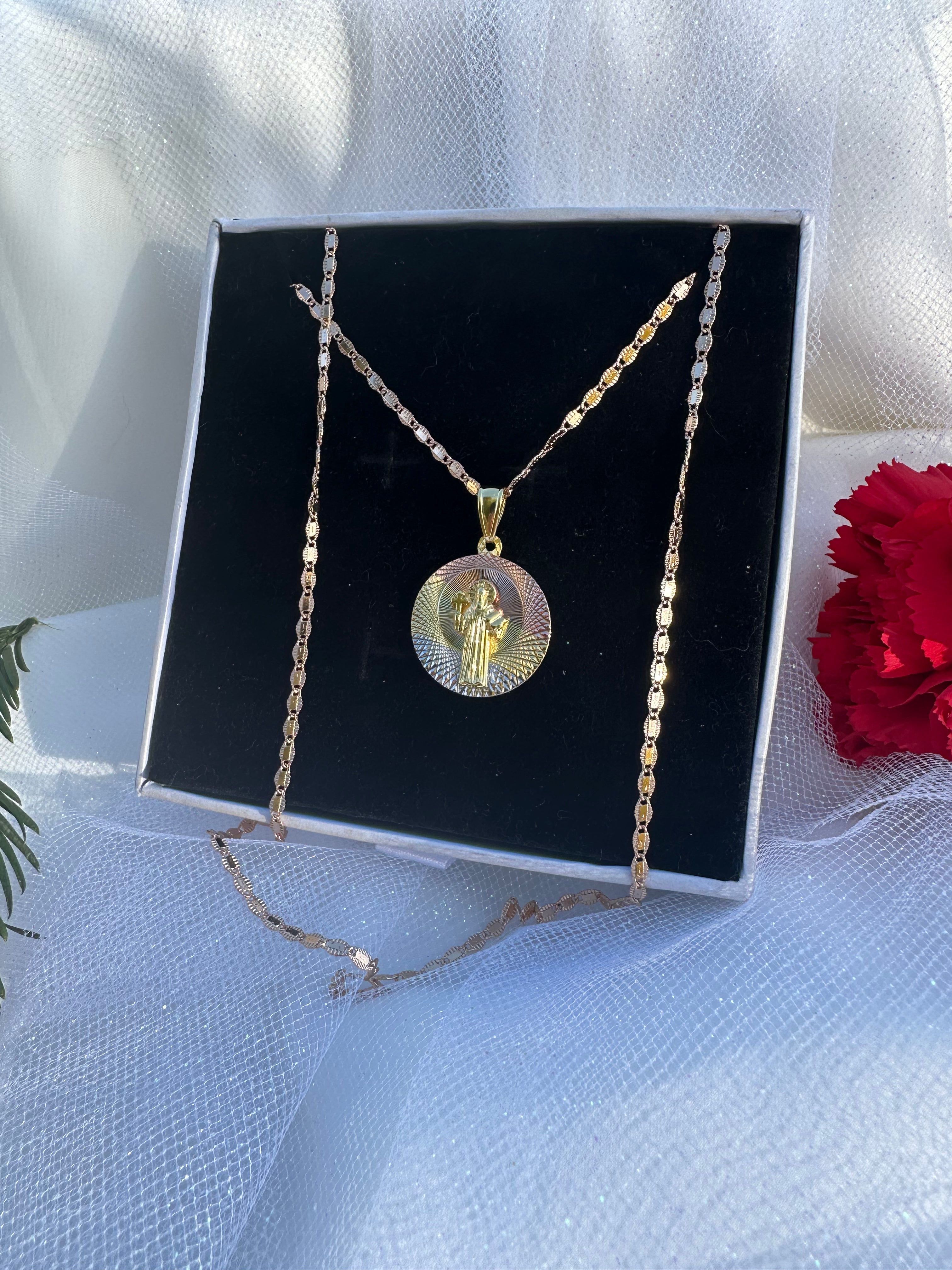 Tri-Tone San Benito Circle Necklace