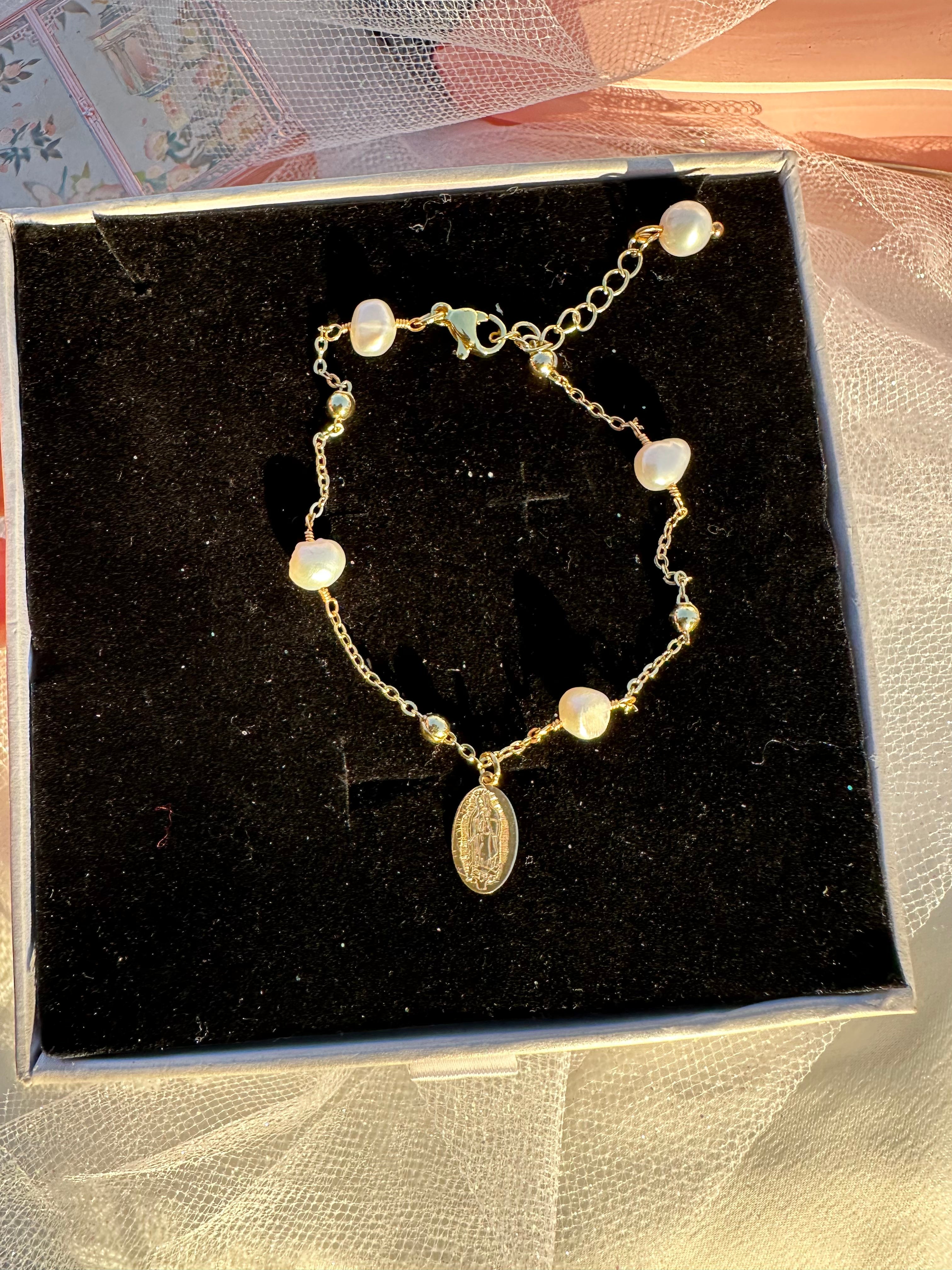 Pearl of Grace Virgencita Bracelet