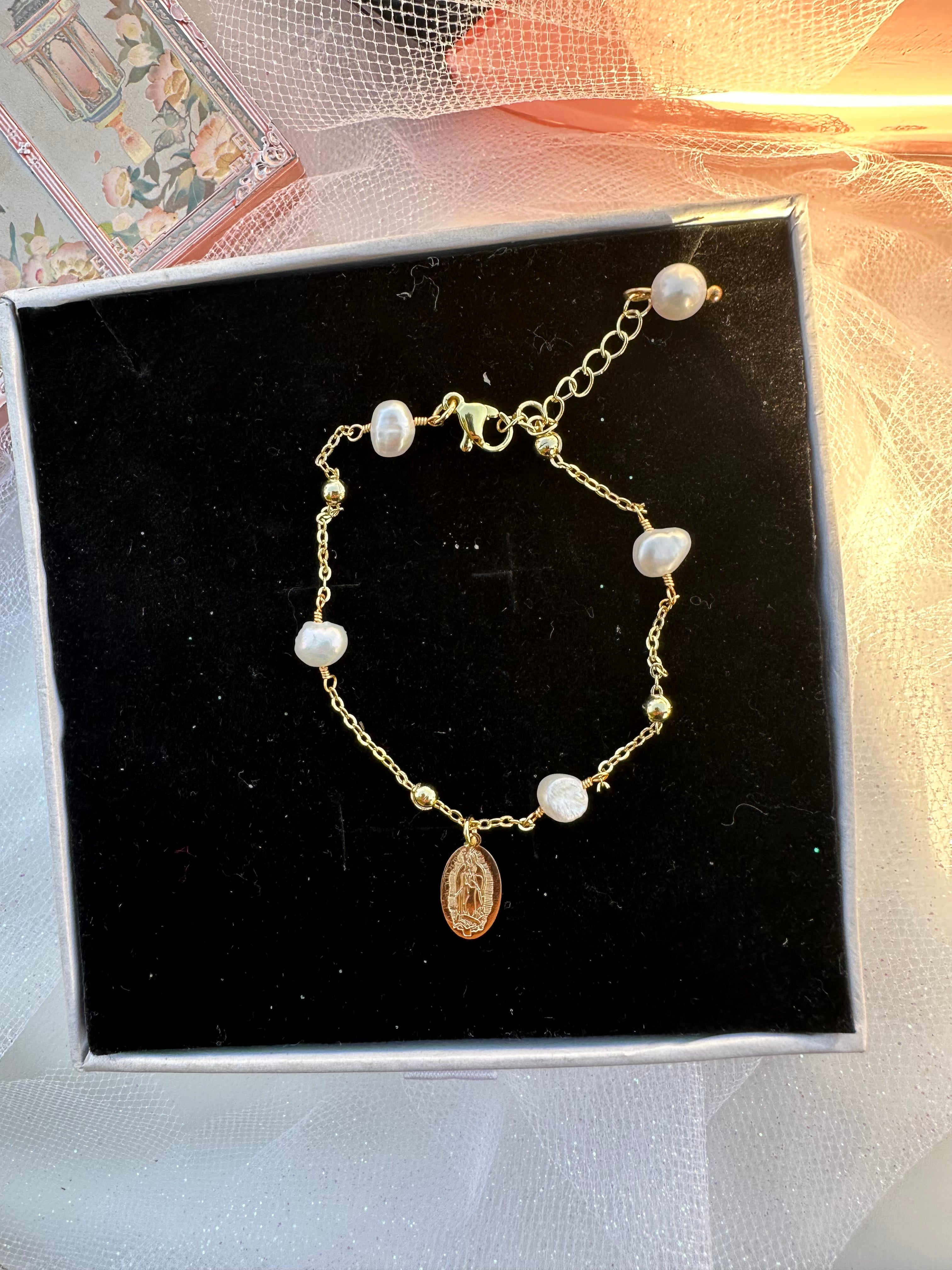 Pearl of Grace Virgencita Bracelet