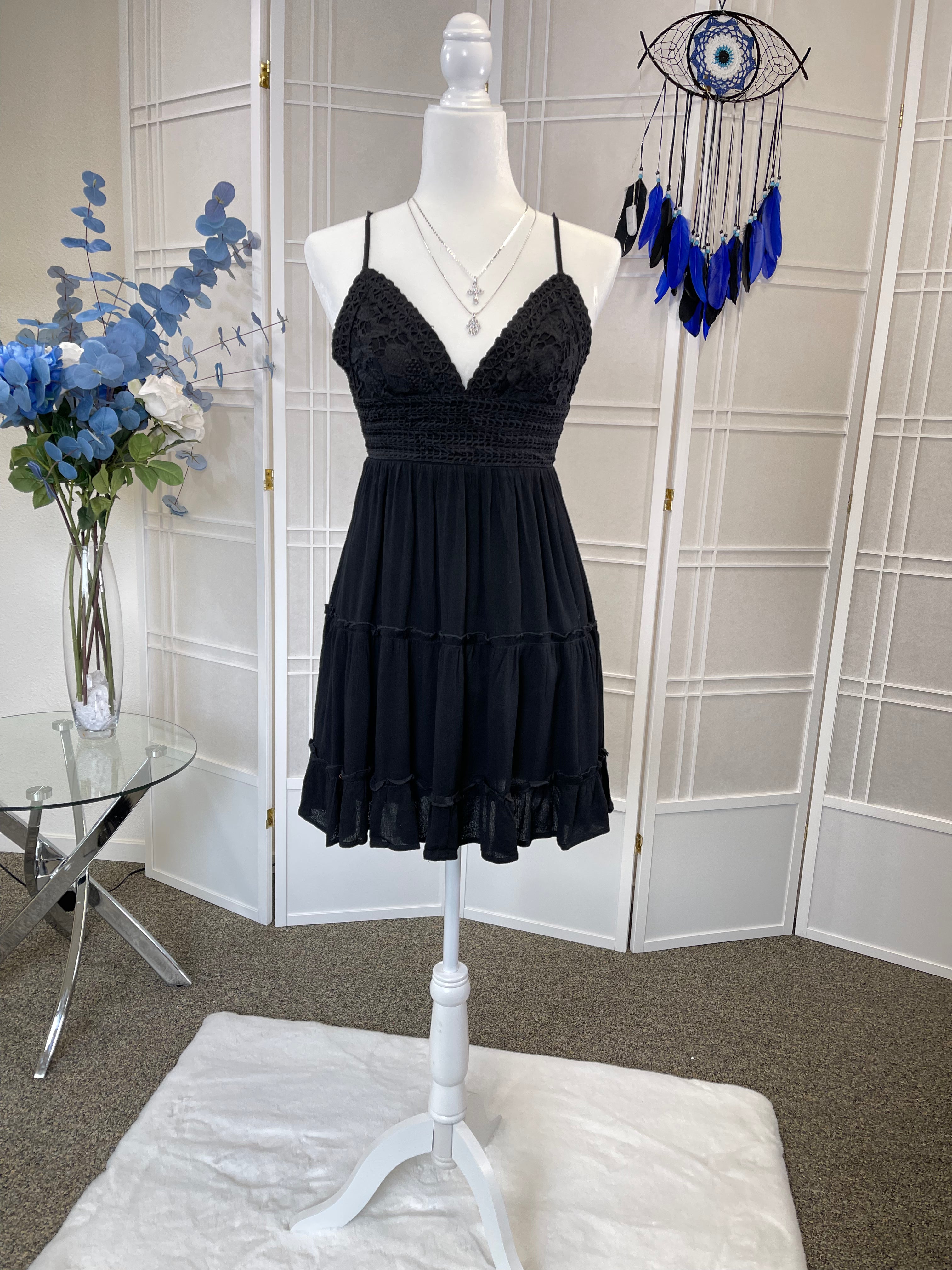Vestido de encaje Amore del Rancho en negro
