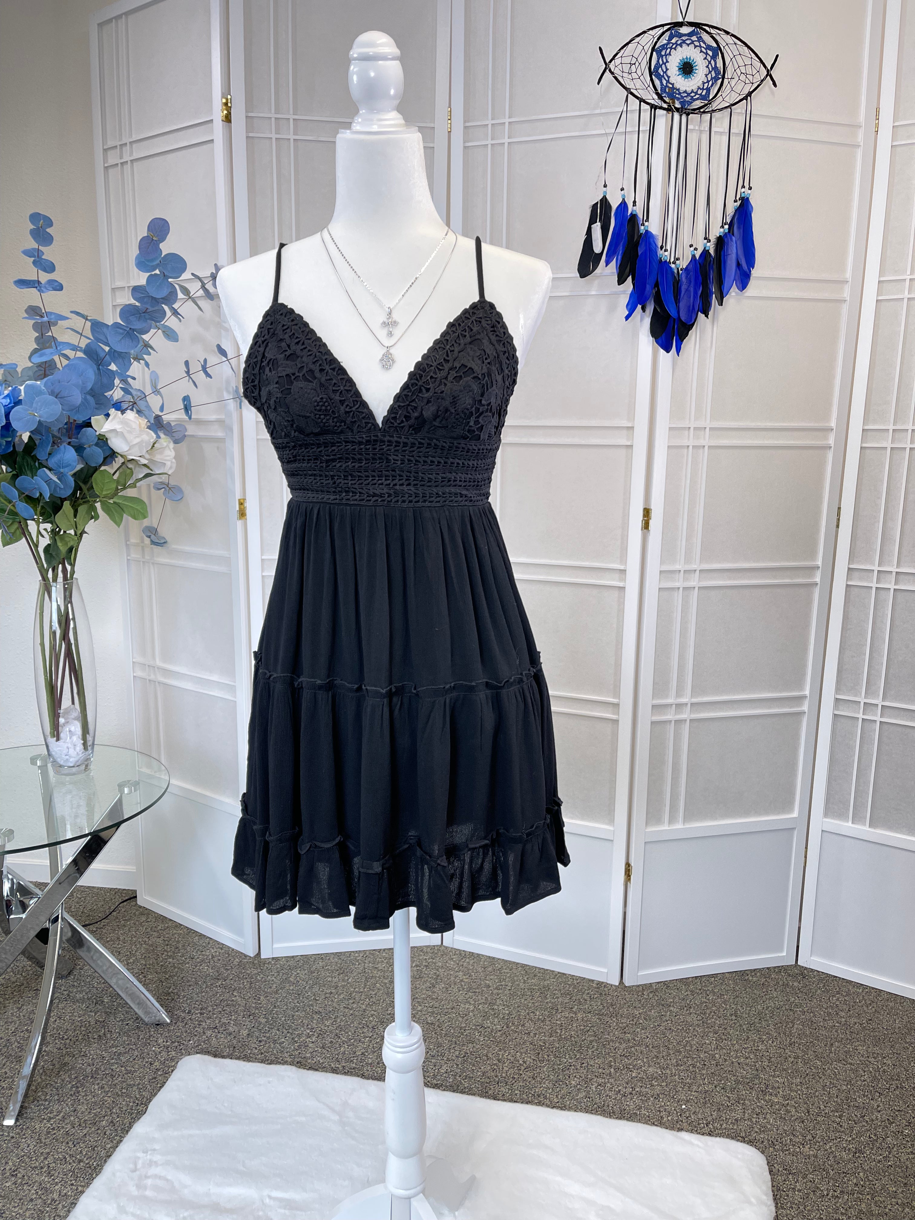 Vestido de encaje Amore del Rancho en negro