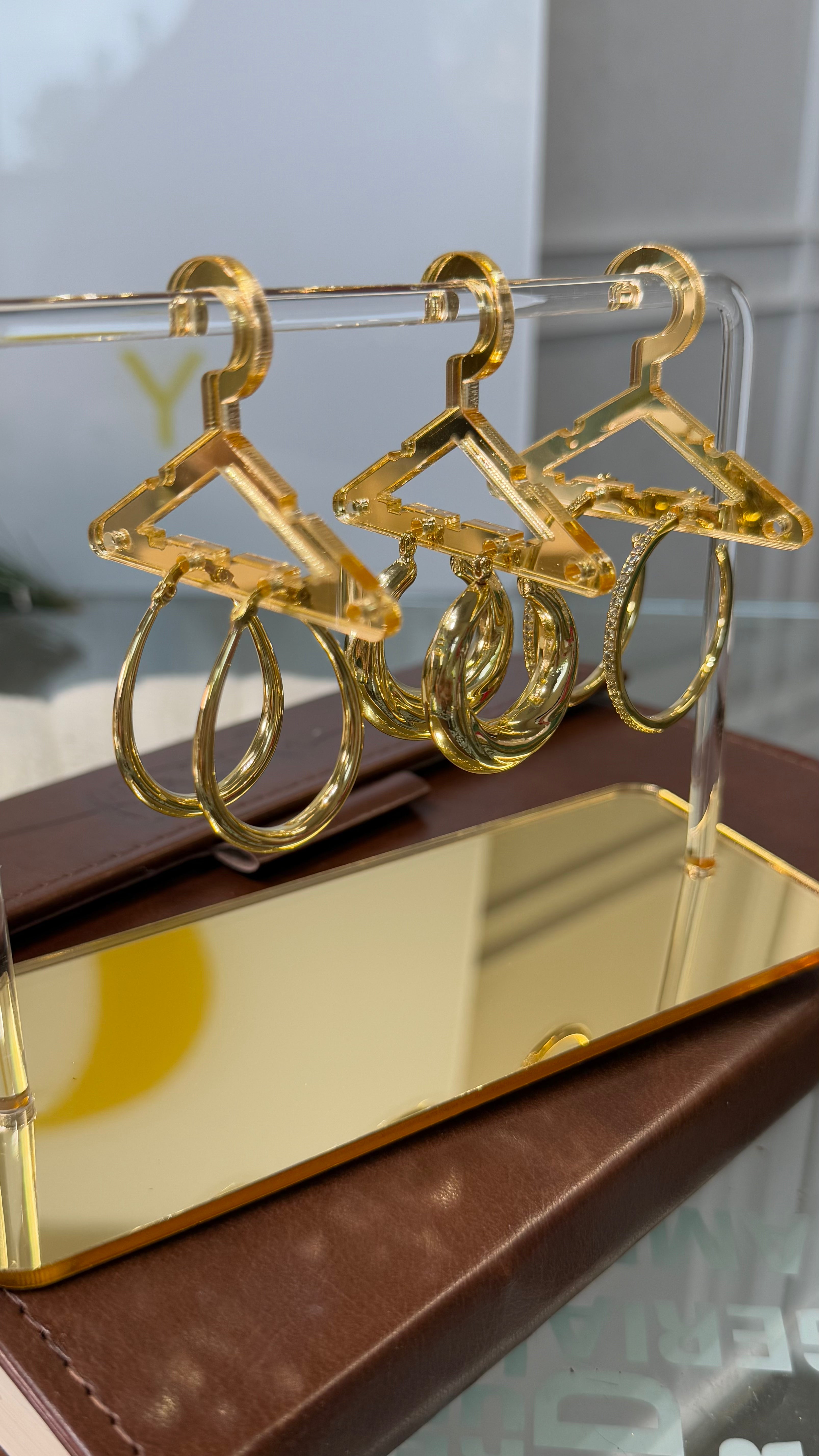 M&amp;P Soporte para Joyas + 8 Perchas