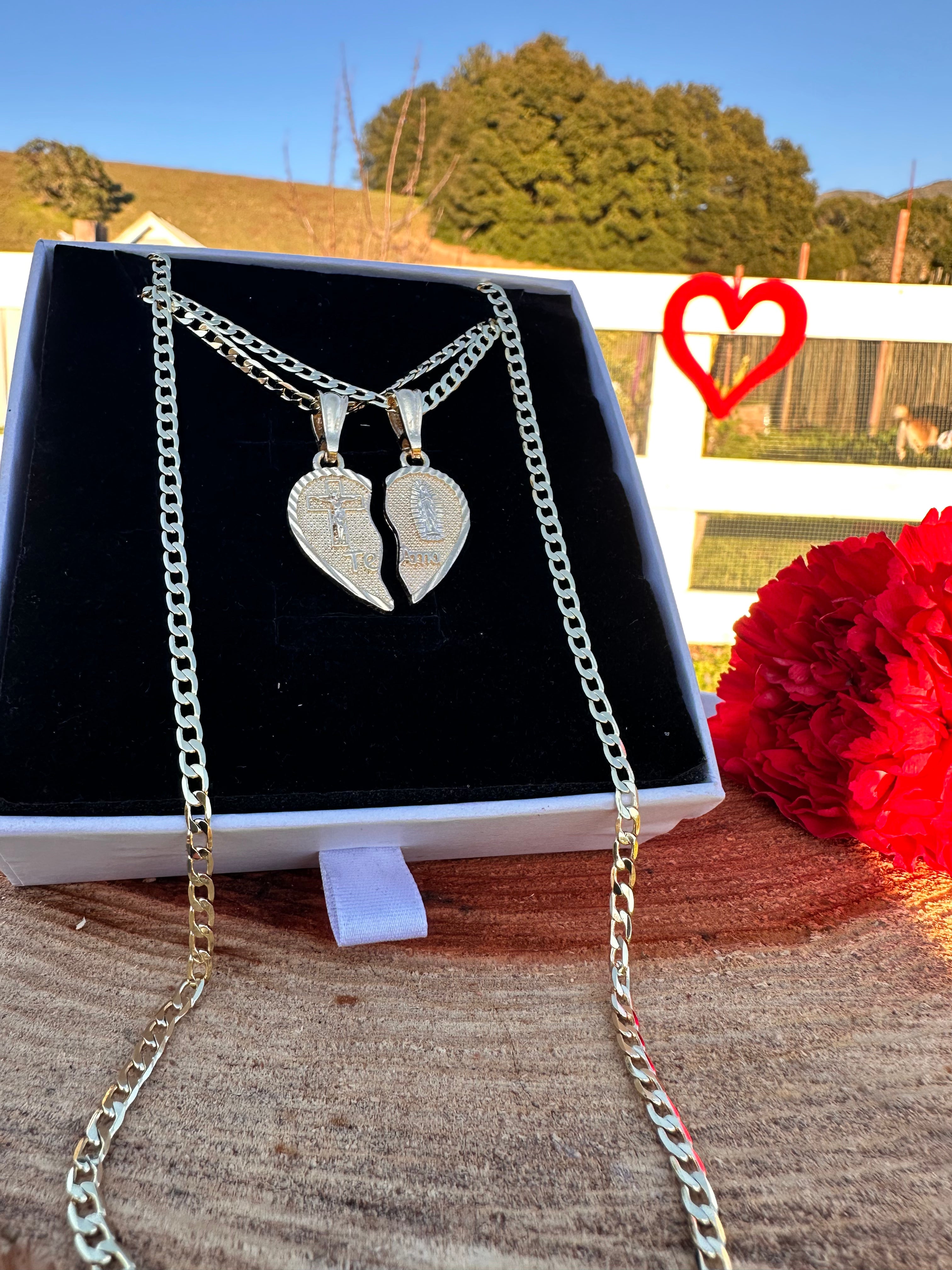 Corazón Bendito Couple Necklaces - Matching