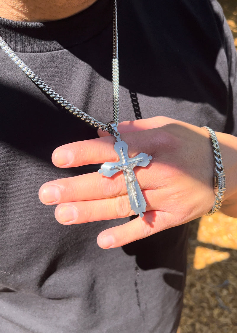 "Diosito que me Cuida" Necklace
