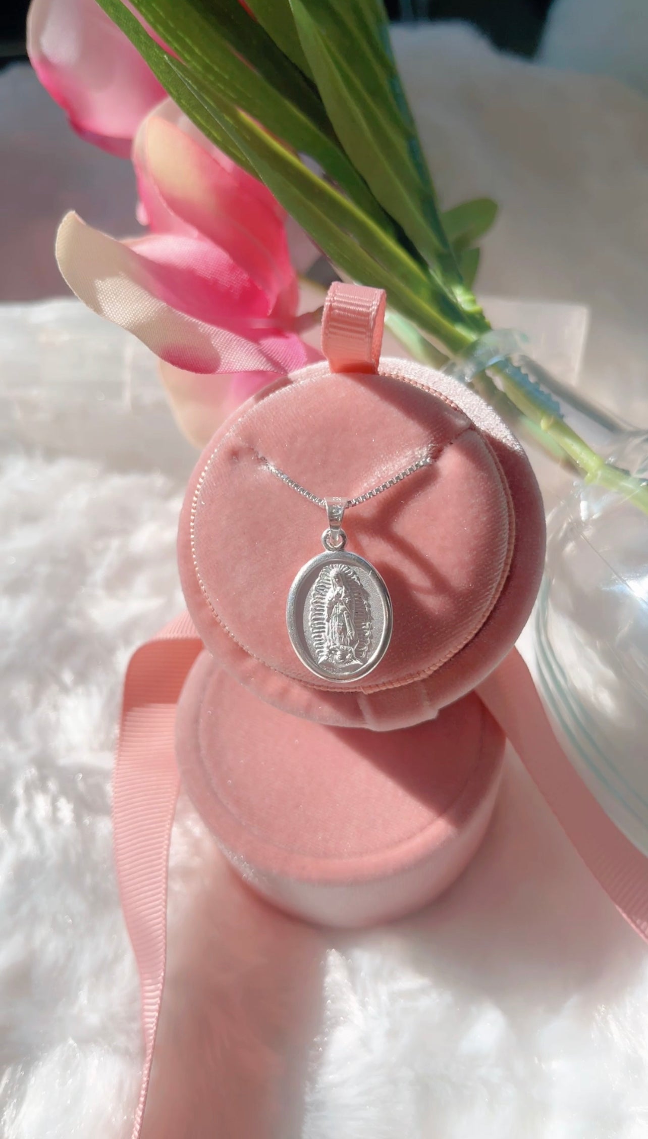 Cadena de la Virgen de Guadalupe y Jesu Cristo