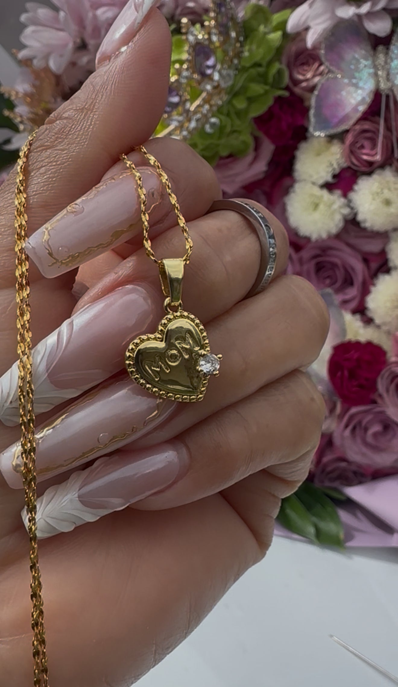 Dainty Mom Heart Necklace