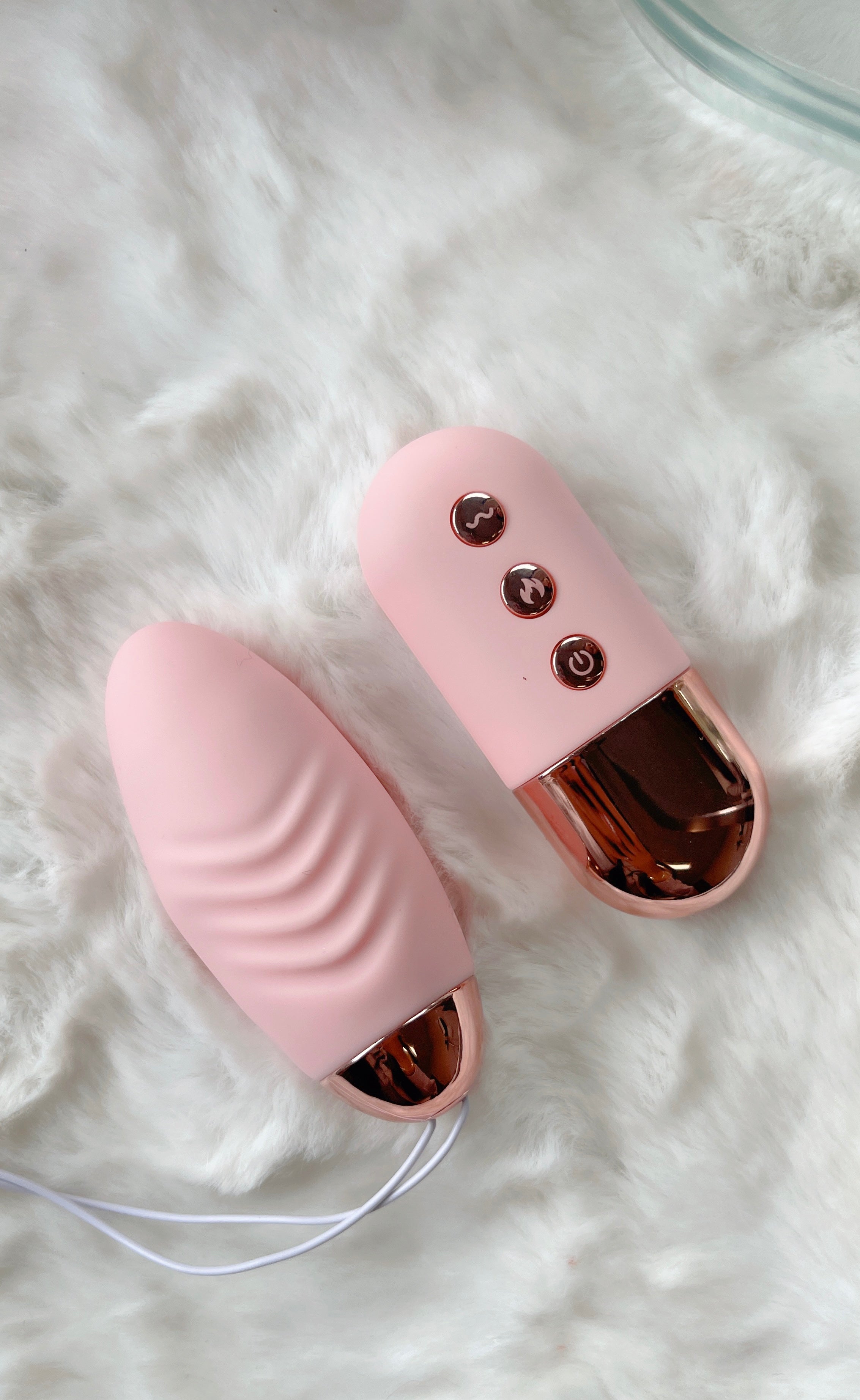 Cherry Pastel Pink Heating Vibrator + Remote Control Cherry Pastel Pink Heating Vibrator + Remote Control