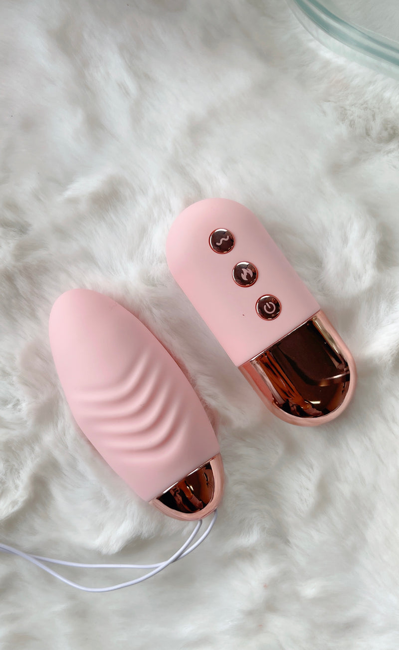Omg! Bullets Play Rechargeable Vibrating Bullet - Pink main image 1