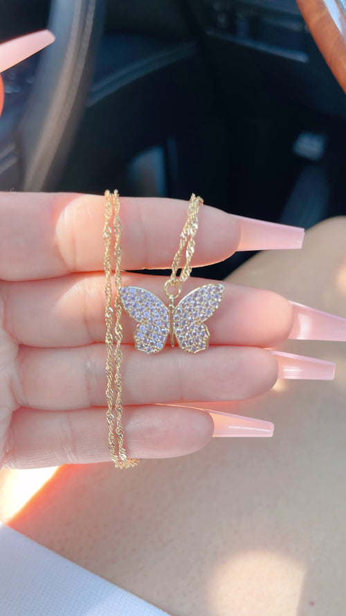 Collar de mariposa