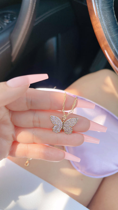 Collar de mariposa