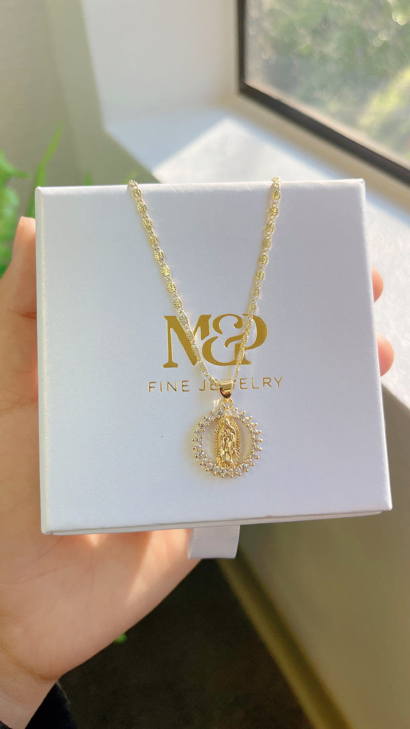 BV Mary Circle Necklace