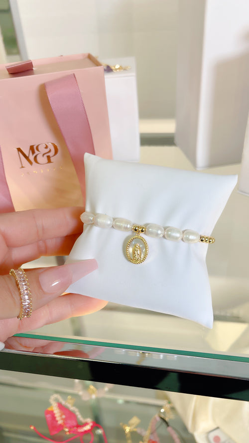 Mary Pearl Bracelet