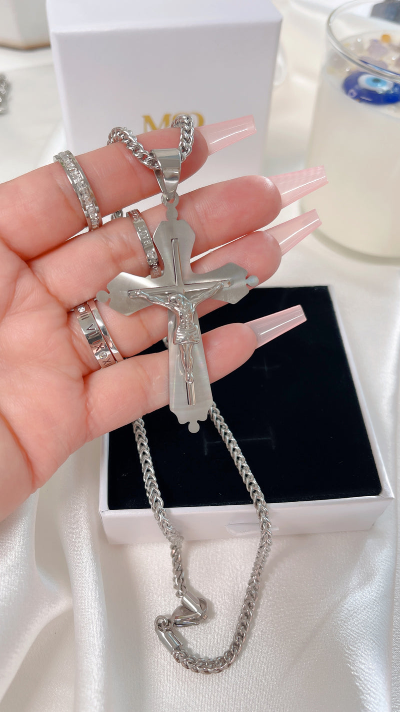 "Diosito que me Cuida" Necklace