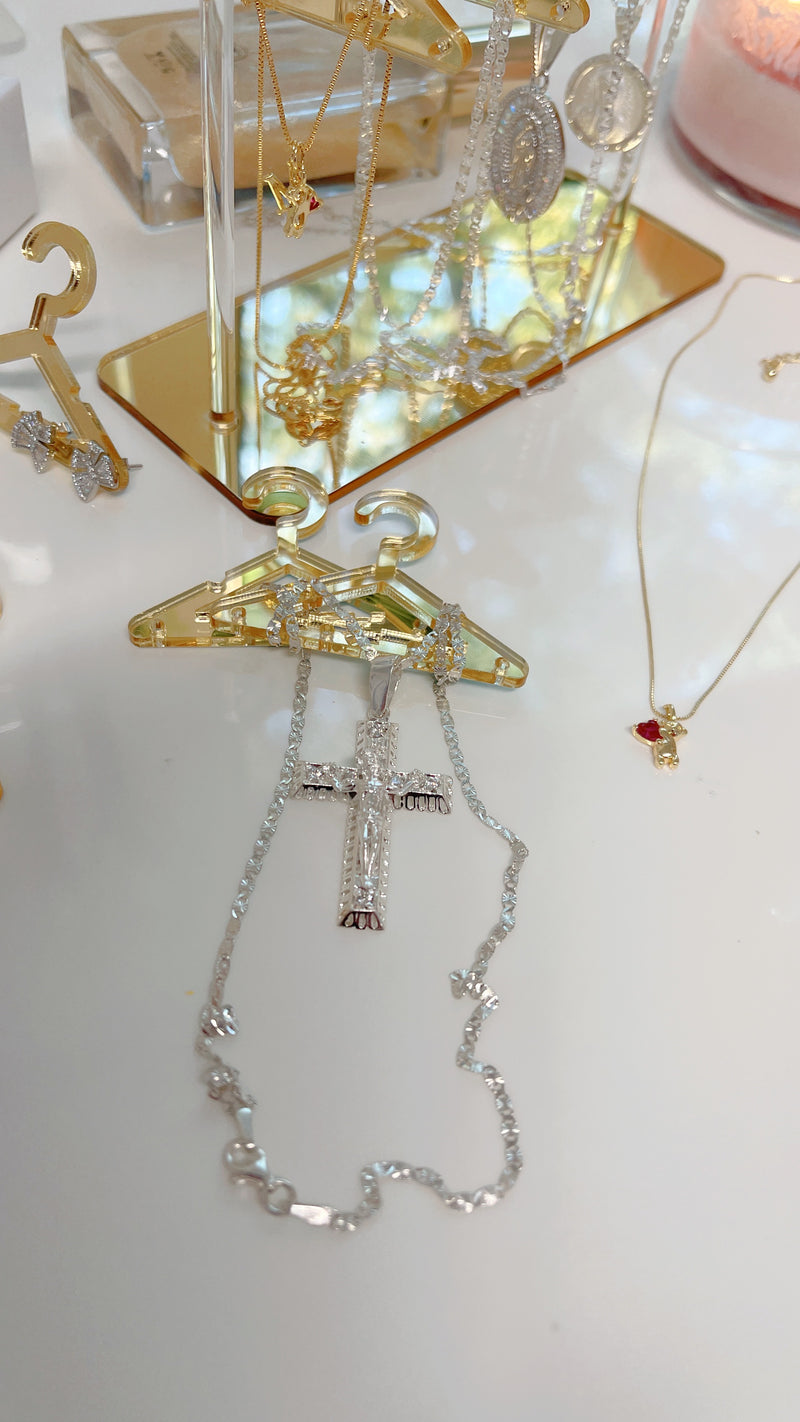 M&P Jewelry Stand + 8 Hangers