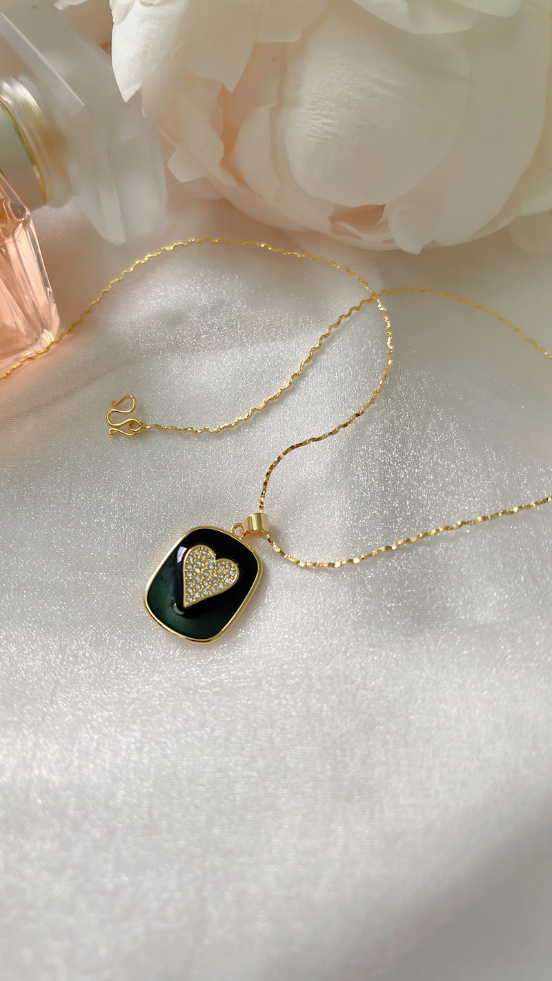 Black Heart Card Necklace