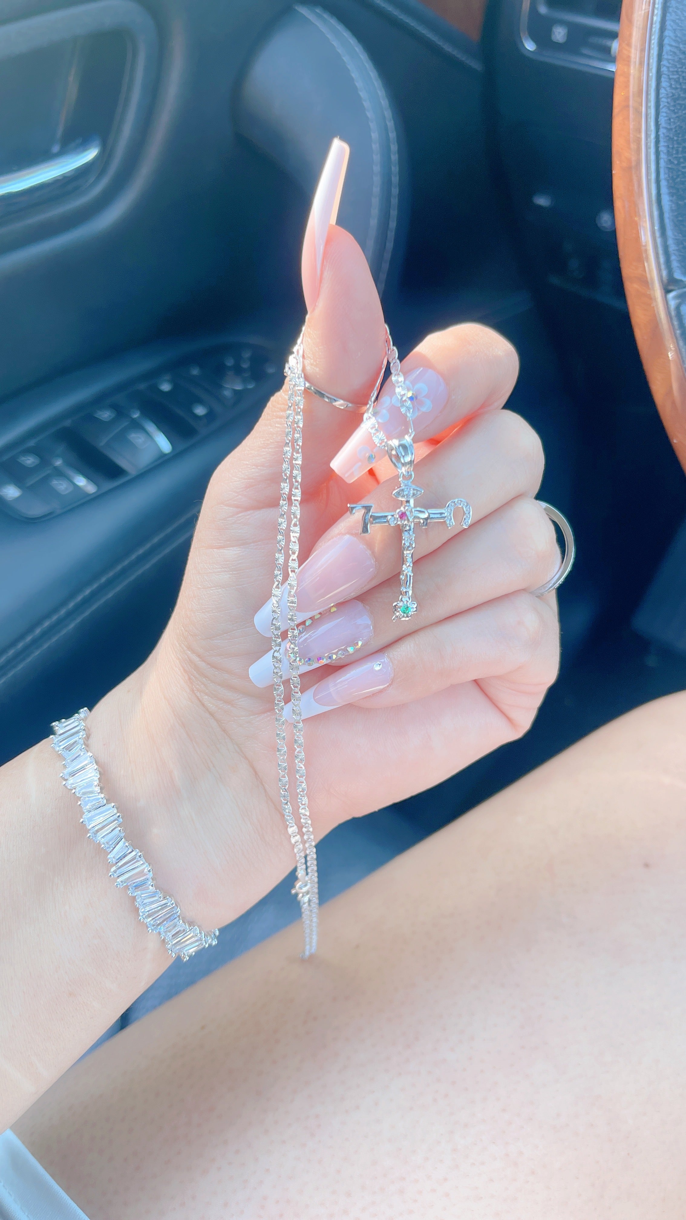 Cruz de la Suerte Necklace (Plata)
