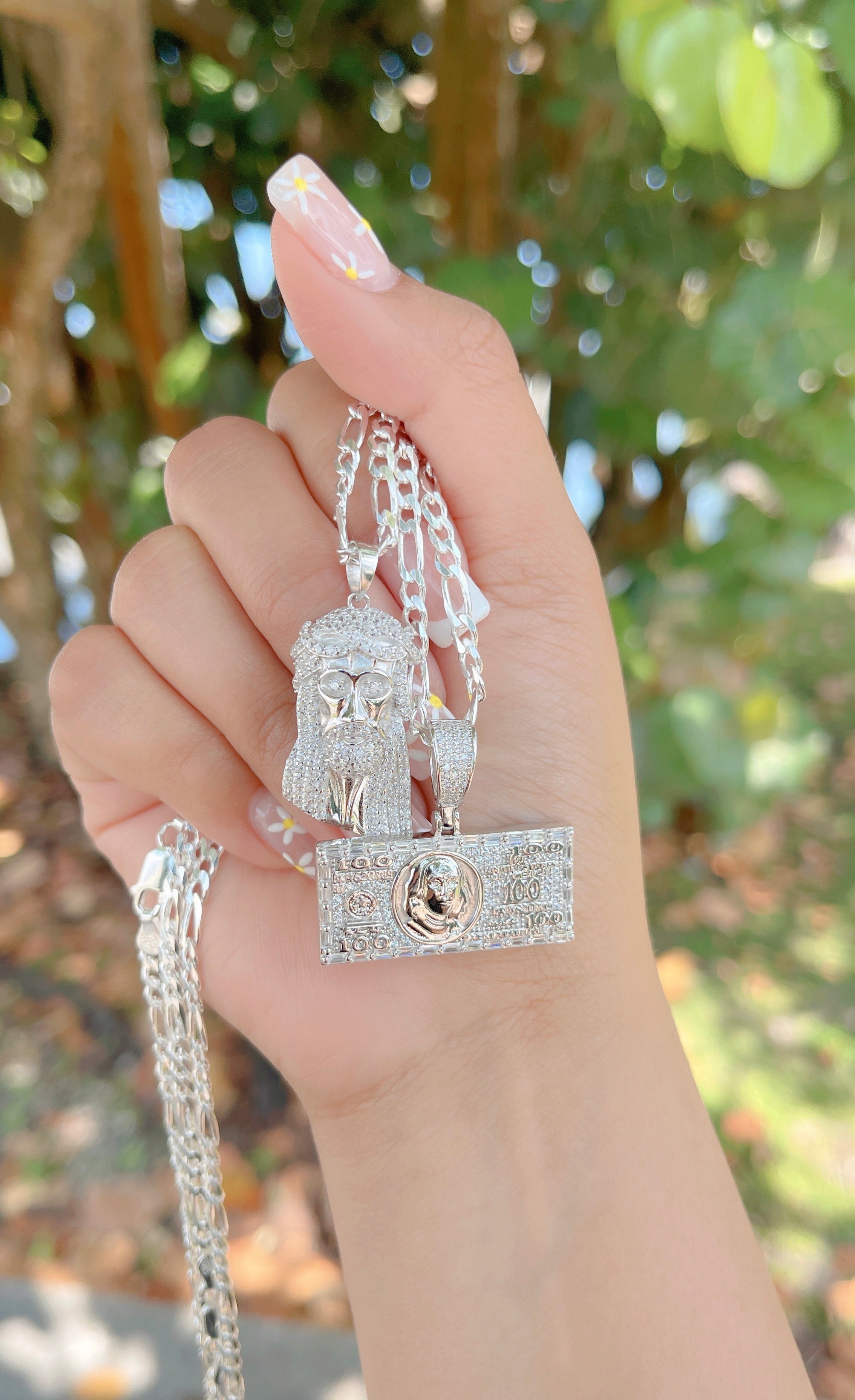 Collar con cruz de diamantes 3.0