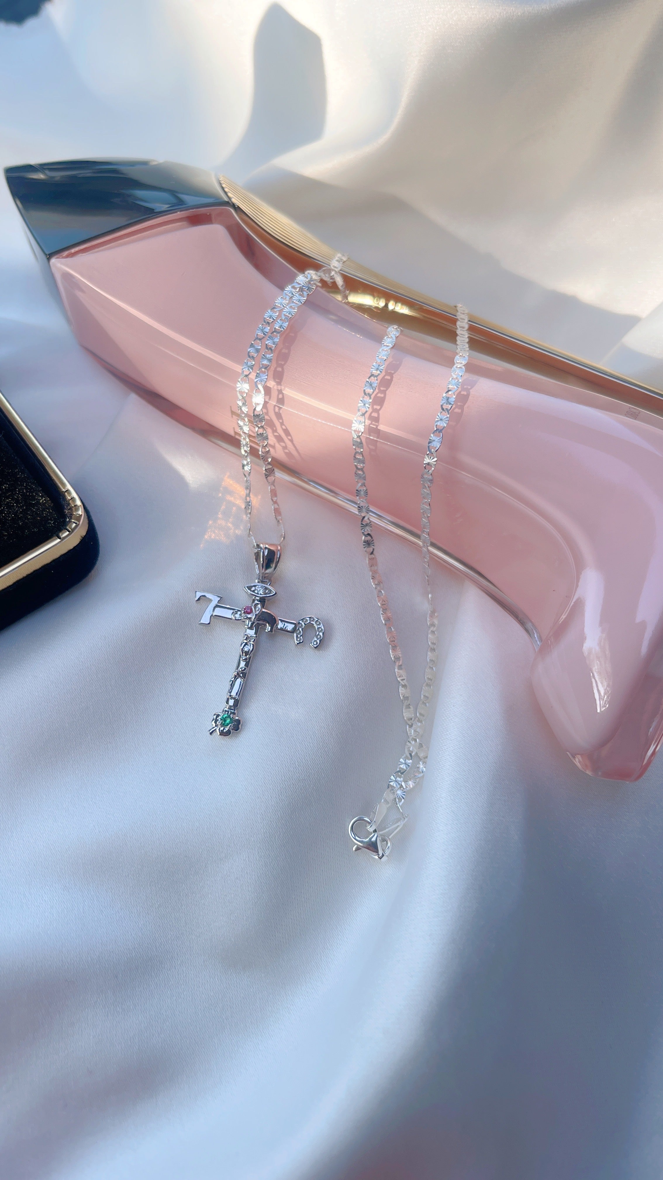 Cruz de la Suerte Necklace (Plata)