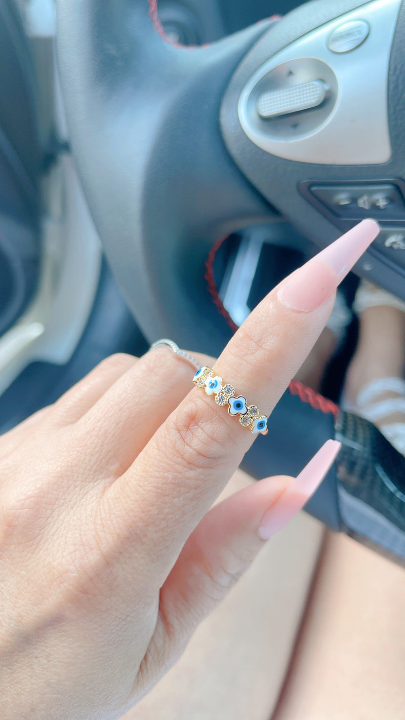 Anillo de mal de ojo con diamantes