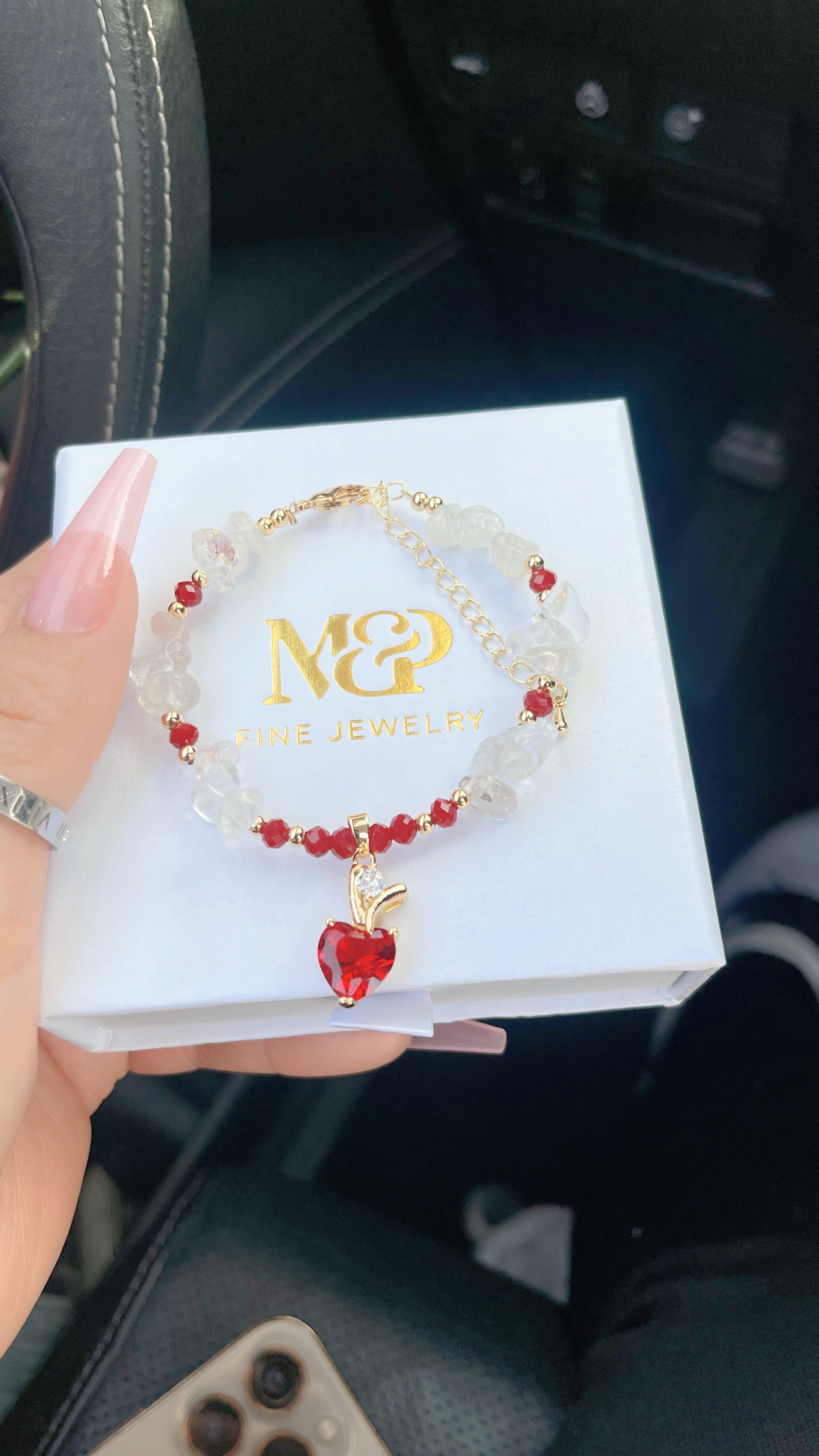 Juego de pulseras de corazón rojo de la suerte