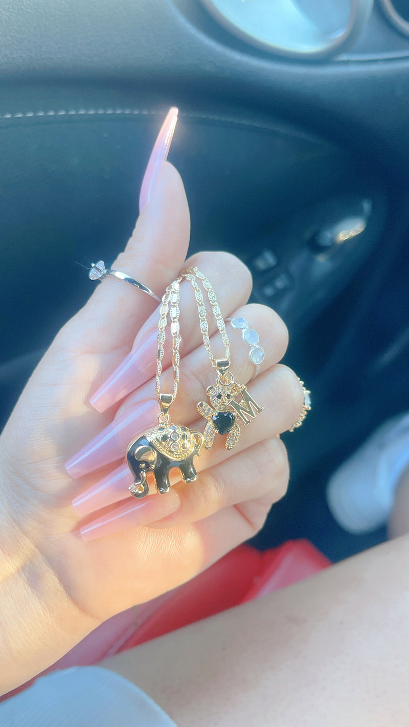 Conjunto de collar de elefante con inicial de madre e hijo