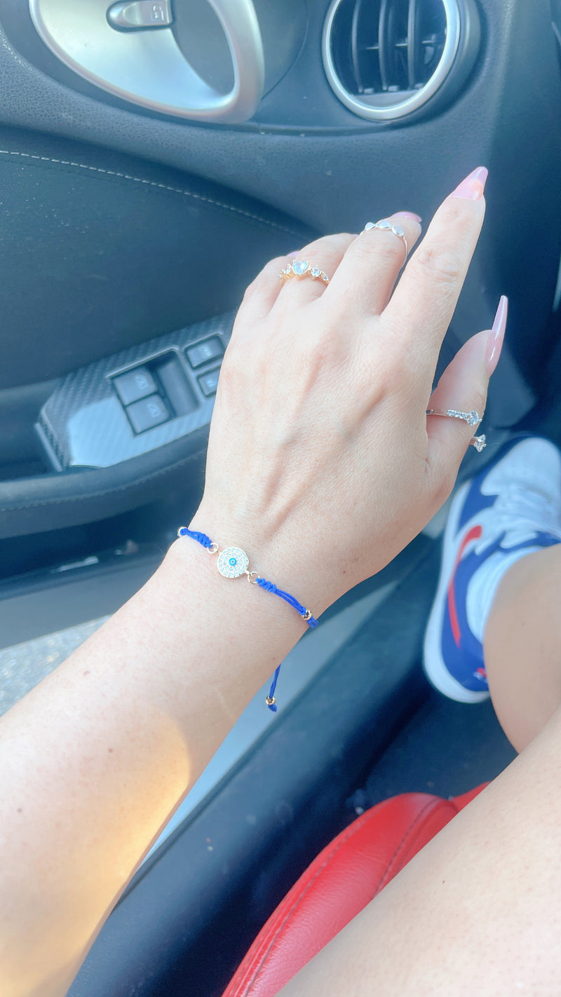 Pulsera azul del mal de ojo