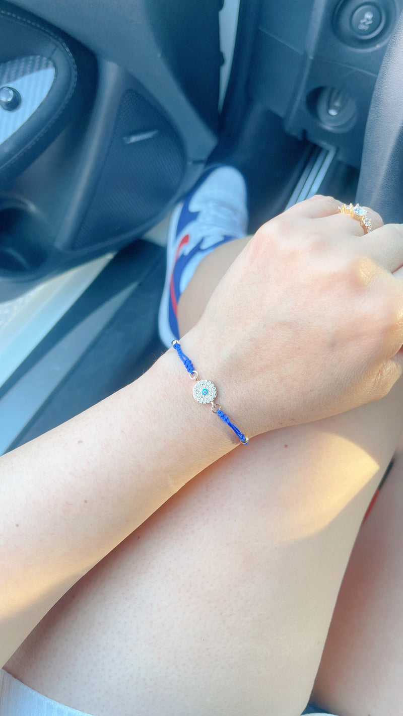 Pulsera azul del mal de ojo