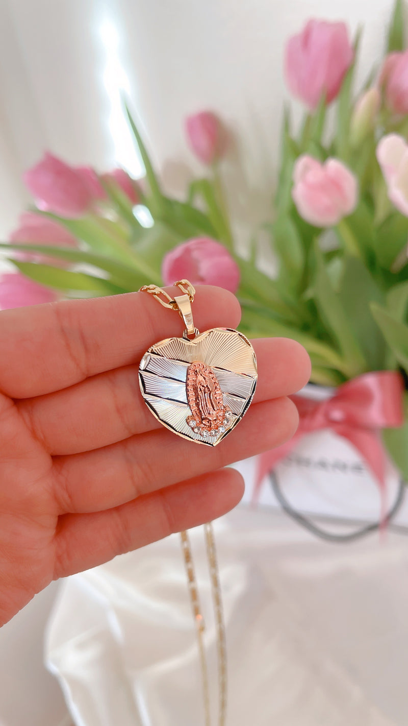 Amor a Mi Virgencita Necklace