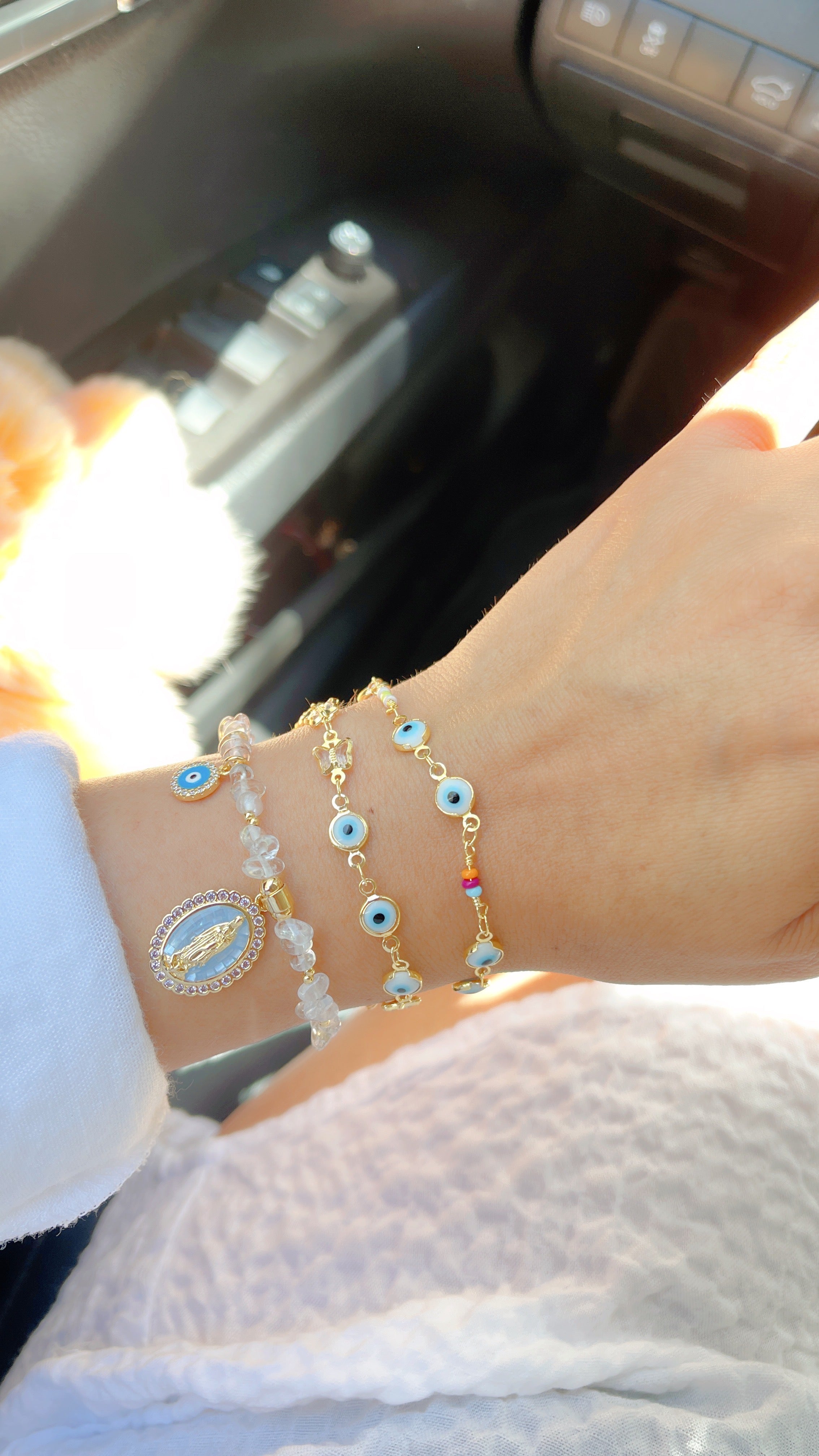 Virgencita crystal bracelet ✨
